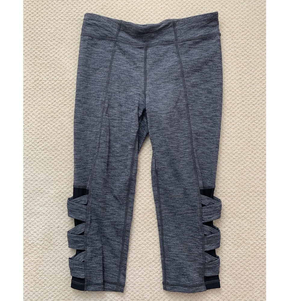 Girls Athleta Capri leggings
